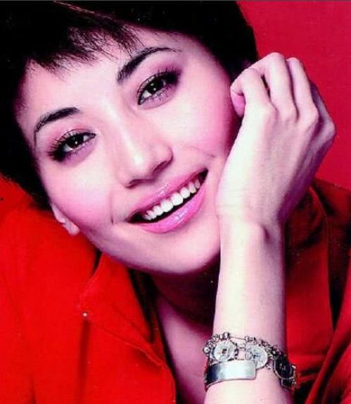 女演员王奕,光影交织下的璀璨星途